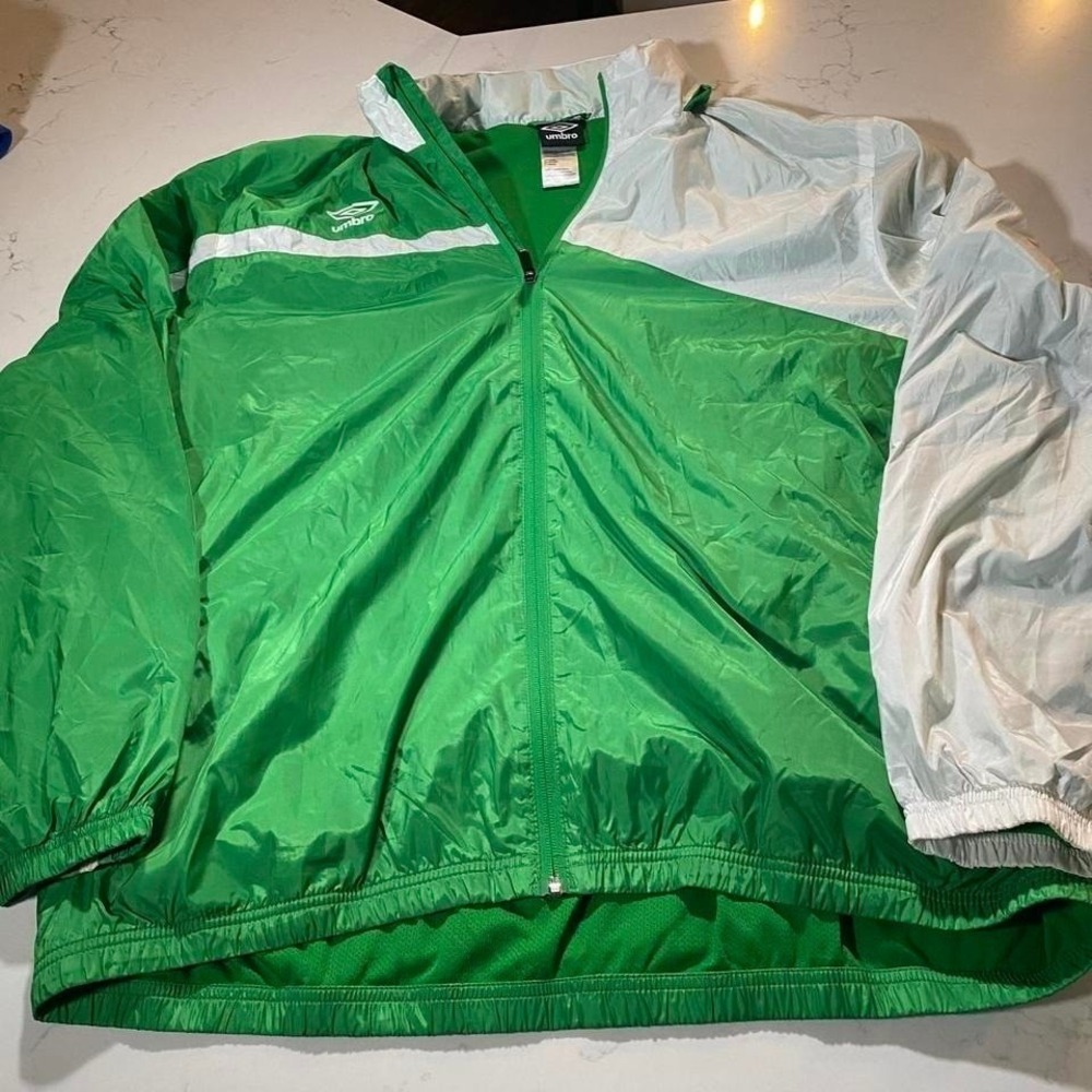 Umbro‎ Windbreaker Jacket Mens XXL Green White Soccer Track Jacket Full Zip